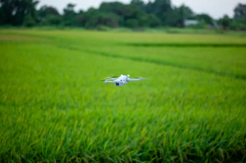 Tecnologia no Campo: Drones, Sensores e IA Estão Redefinindo a Produtividade do Agronegócio Brasileiro